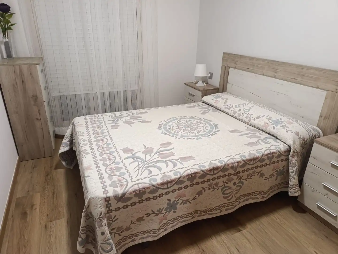 Schlafzimmer von Wohnung zum Verkauf in Ames mit Terrasse und Balkon