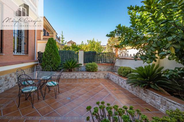 Casa-chalet en Venta en Calle PDTA MATIAS MENDEZ VELLID en Cerrillo de Maracena - Periodistas