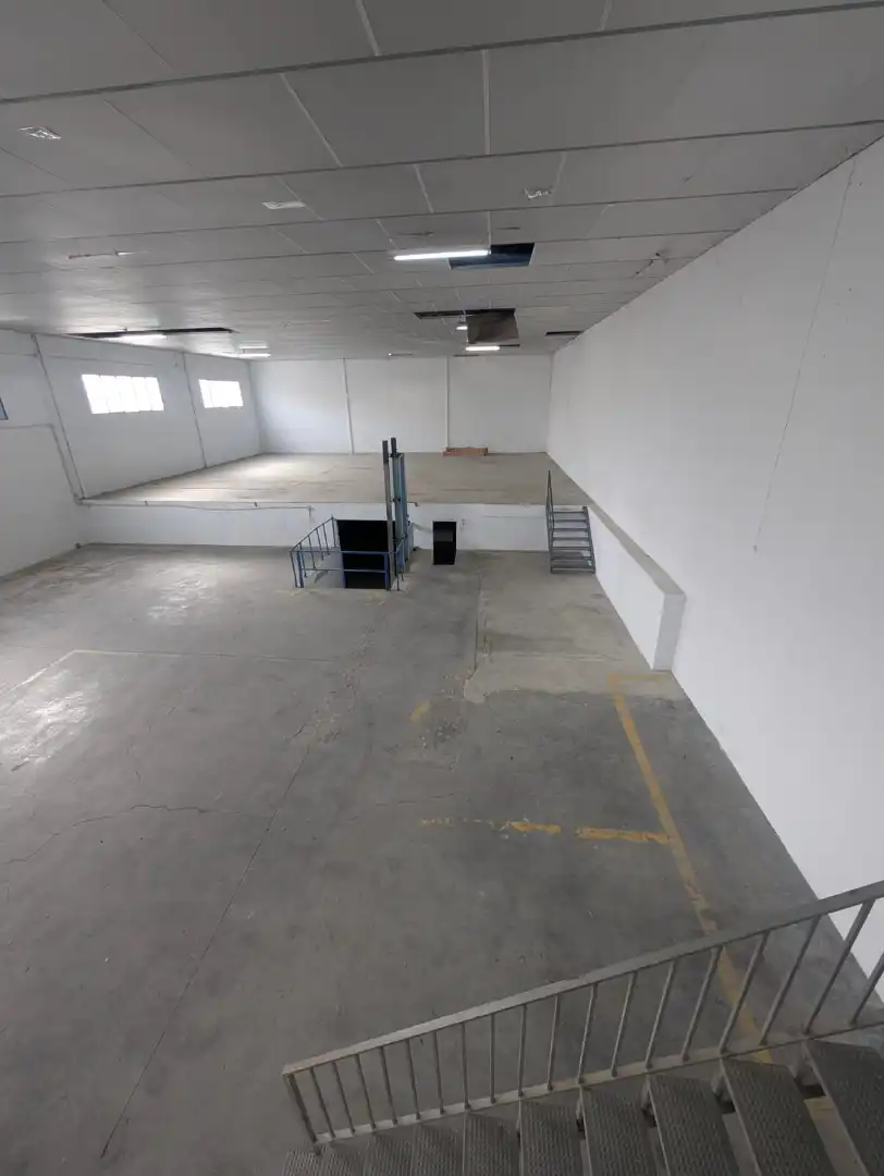 Nave industrial en venta en Las Vegas - Campoaras, imagen 3