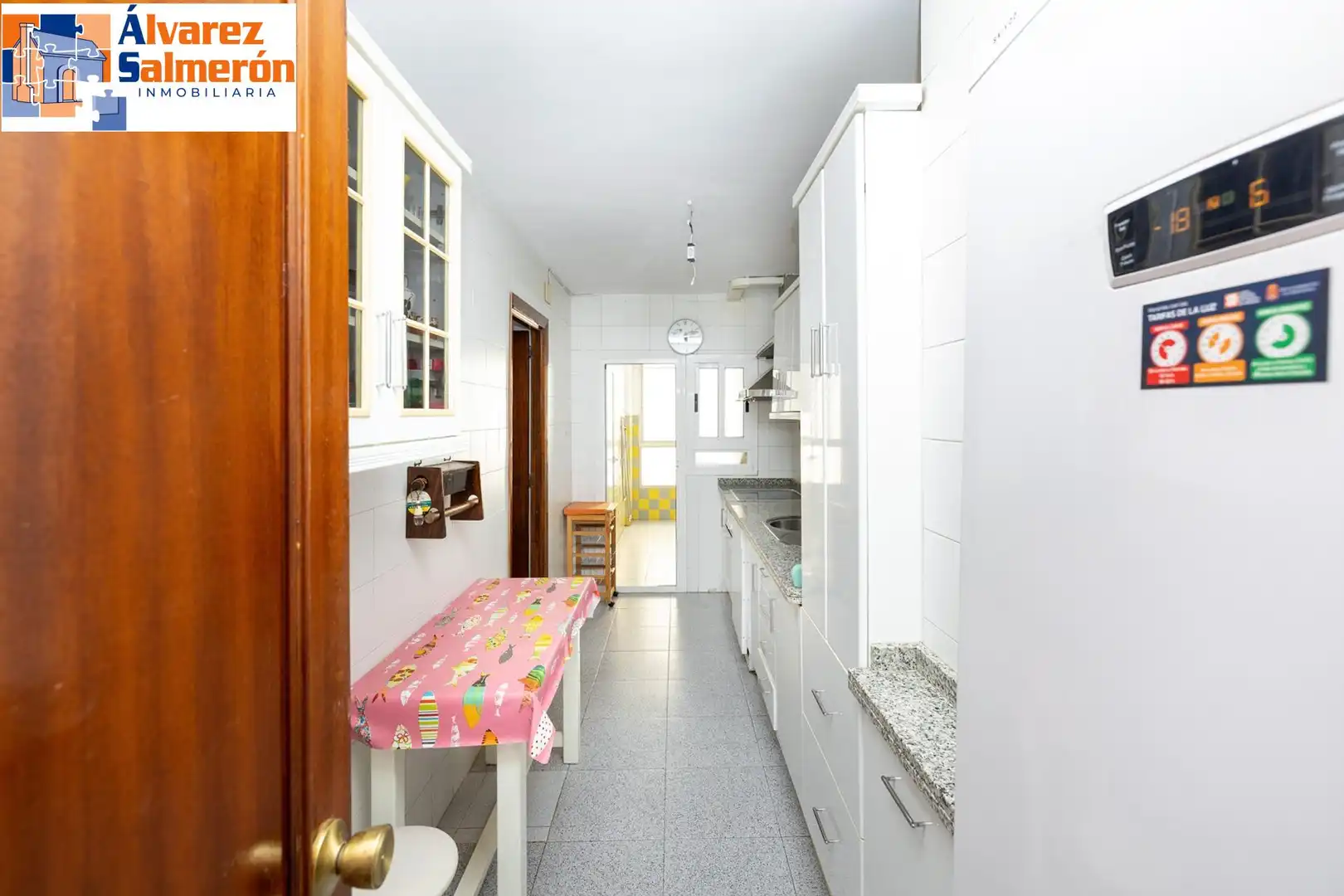 Küche von Wohnung zur Miete in Granada mit Heizung, Terrasse und Möbliert