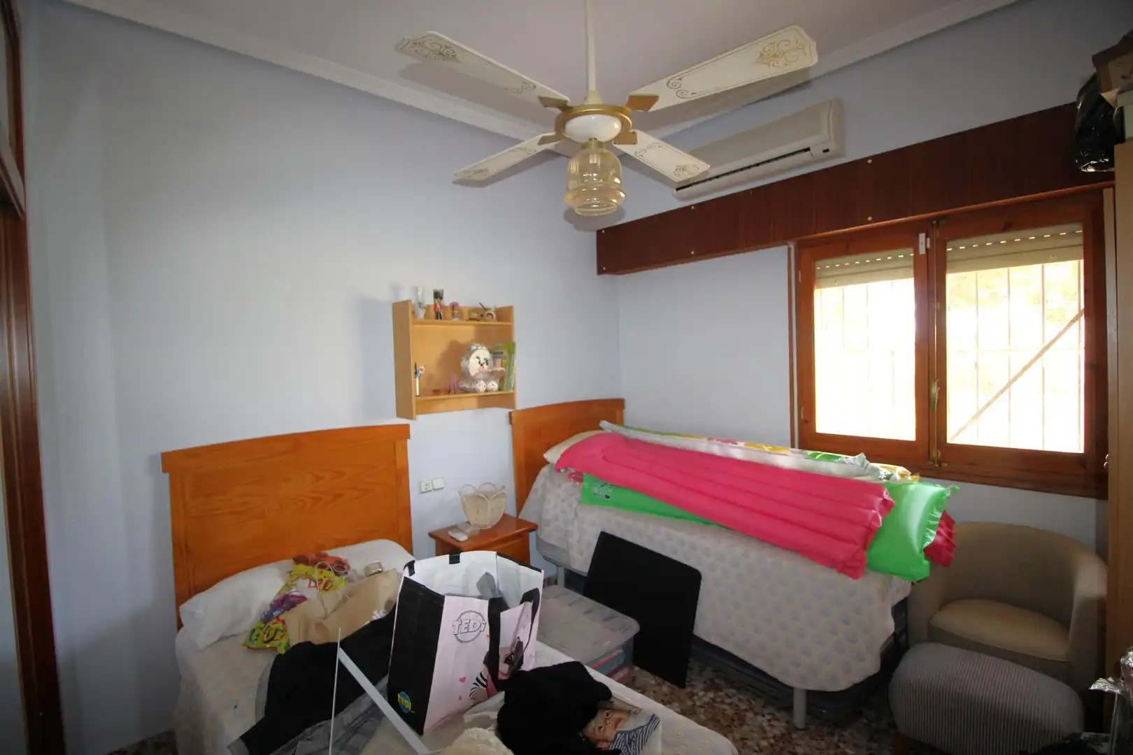 Habitación de Casa o chalet en venta en Alicante / Alacant con Aire acondicionado, Terraza y Piscina
