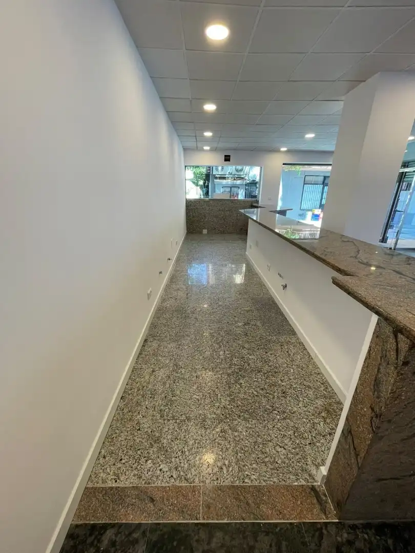 Local comercial en venda a Marbella Centro, imagen 2