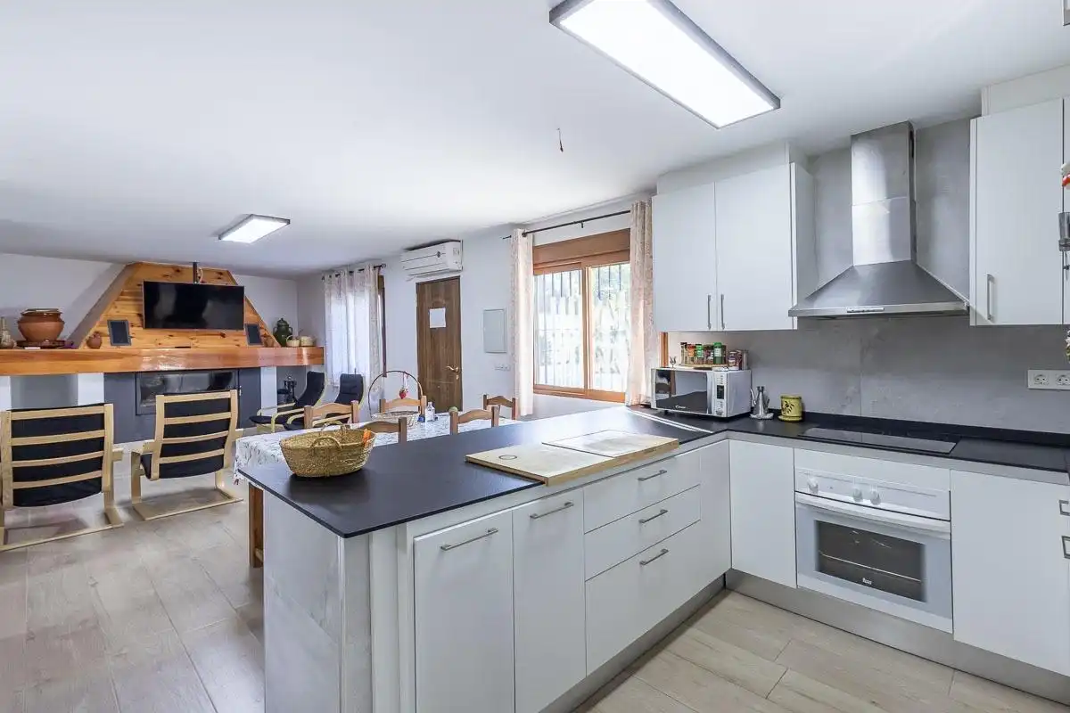 Kitchen of Houses for sale in Los Guájares  with Air Conditioner, Private garden and Swimming Pool