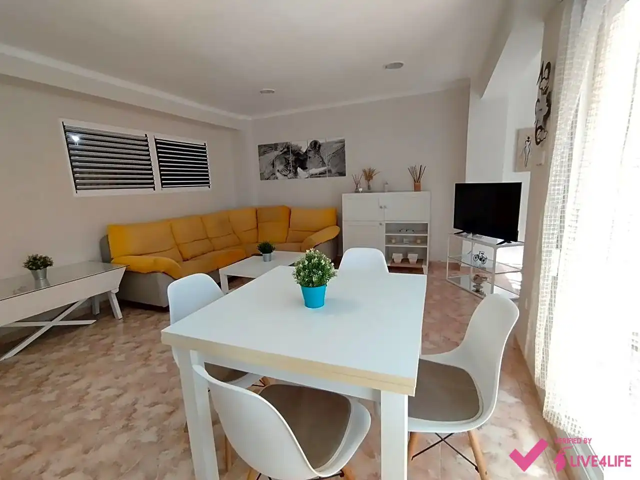 Flat for rent in De Cavite, La Malva-rosa