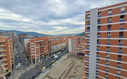 Vista exterior de Pis en venda en Bilbao 