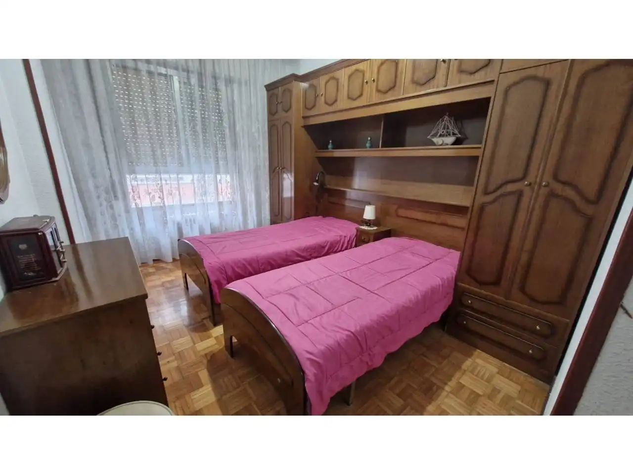 Habitación de Piso en venta en  Logroño con Calefacción, Parquet y Terraza