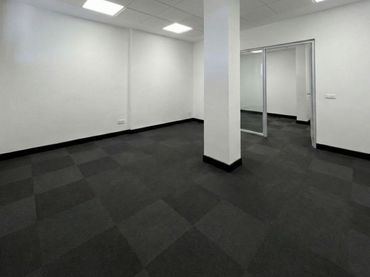 Gewerbefläche zur Miete in Ibai-Ondo Ibilbidea 10