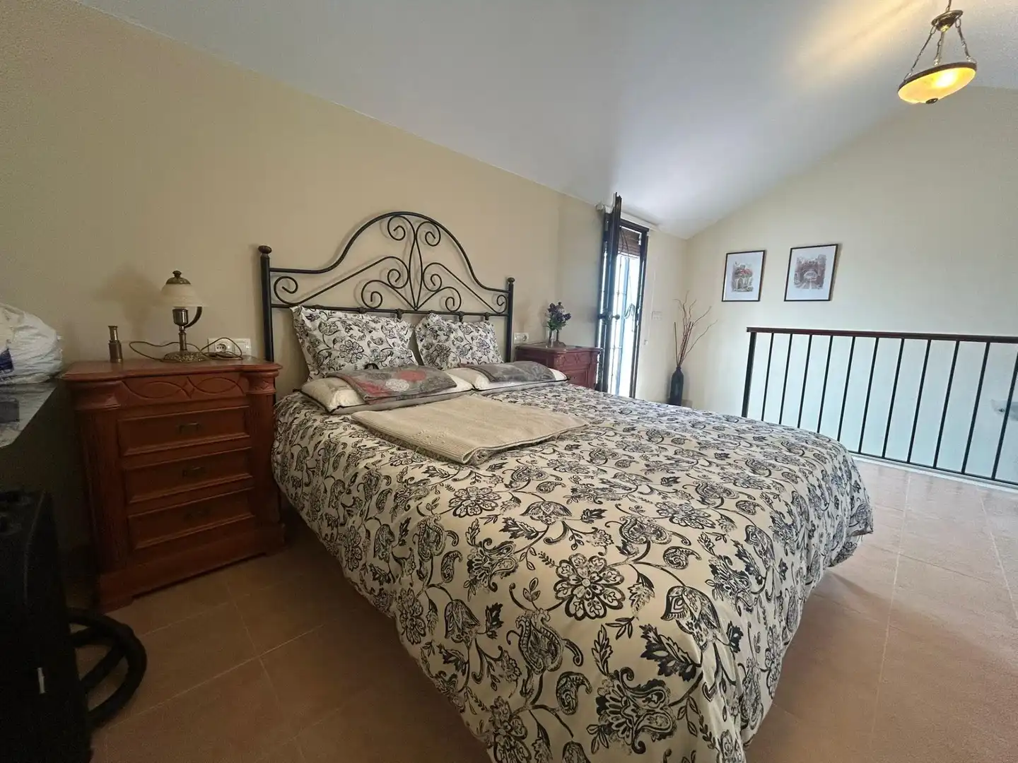 Dormitori de Casa o xalet en venda en Sierra de Yeguas amb Aire condicionat, Calefacció i Jardí privat
