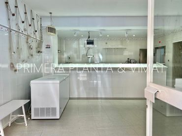 Local comercial en alquiler en Cerdanyola