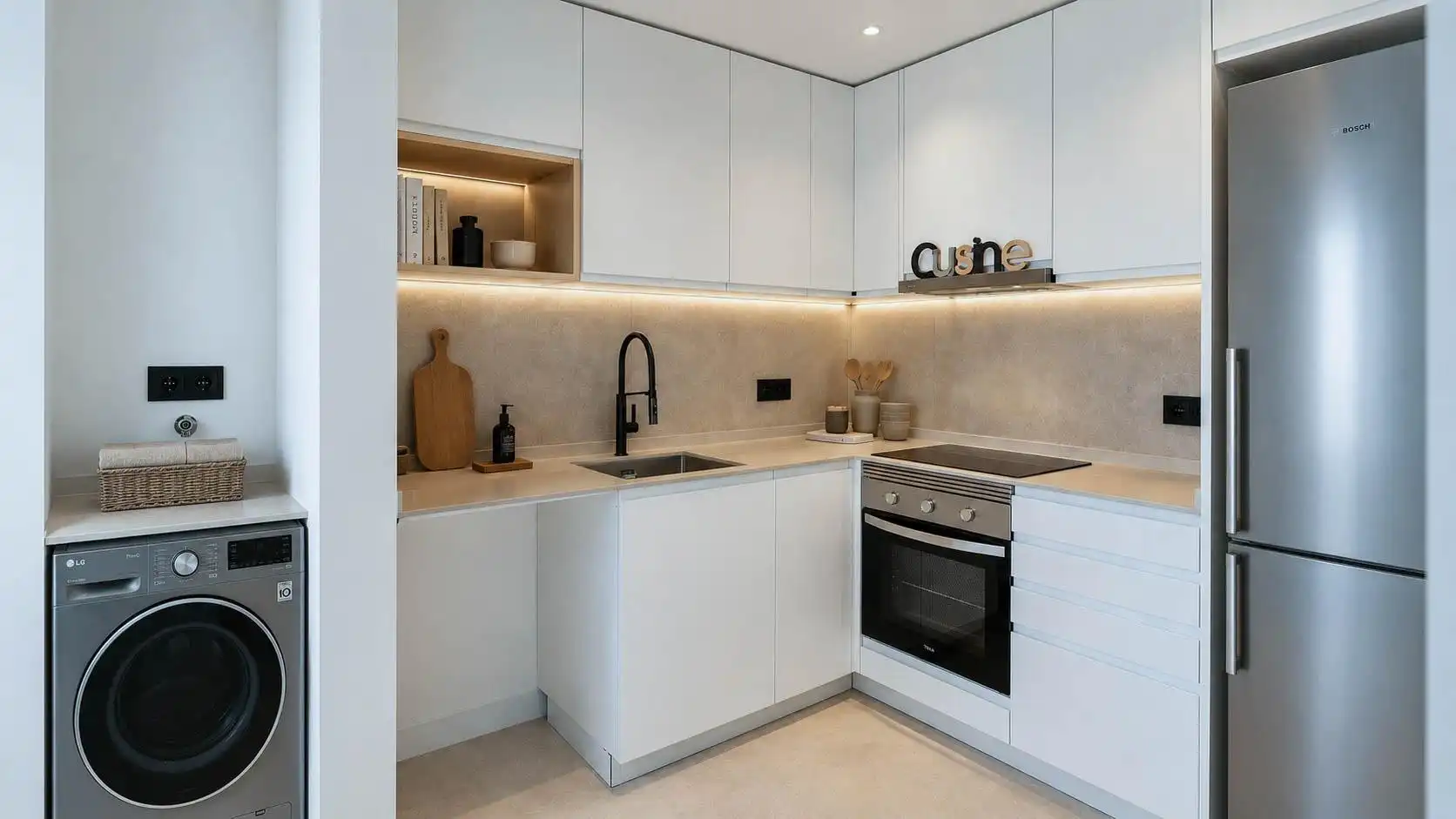 Cocina de Piso en venta en L'Hospitalet de Llobregat con Calefacción, Parquet y Terraza