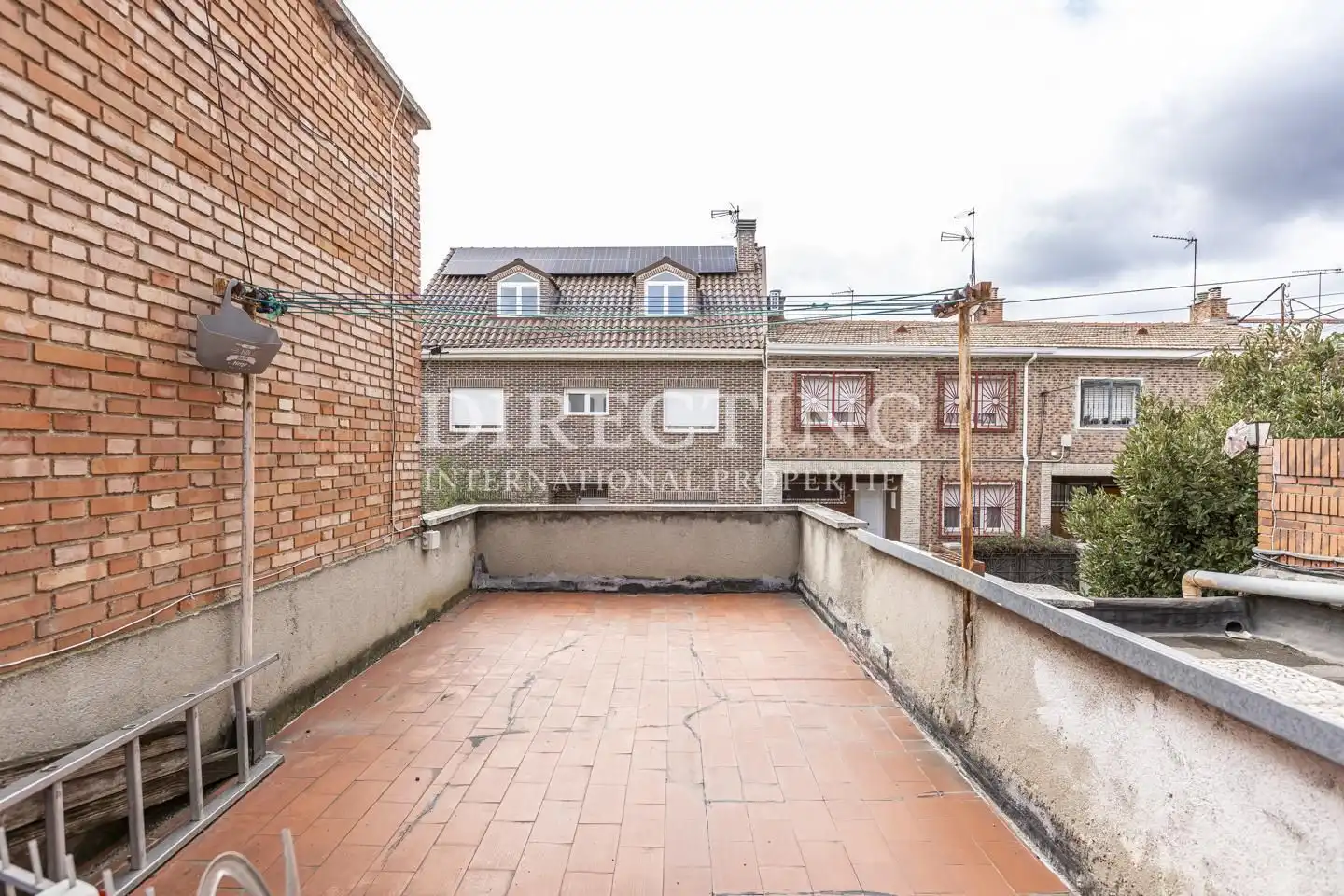 Terrassa de Casa o xalet en venda en Madrid amb Aire condicionat, Calefacció i Jardí privat