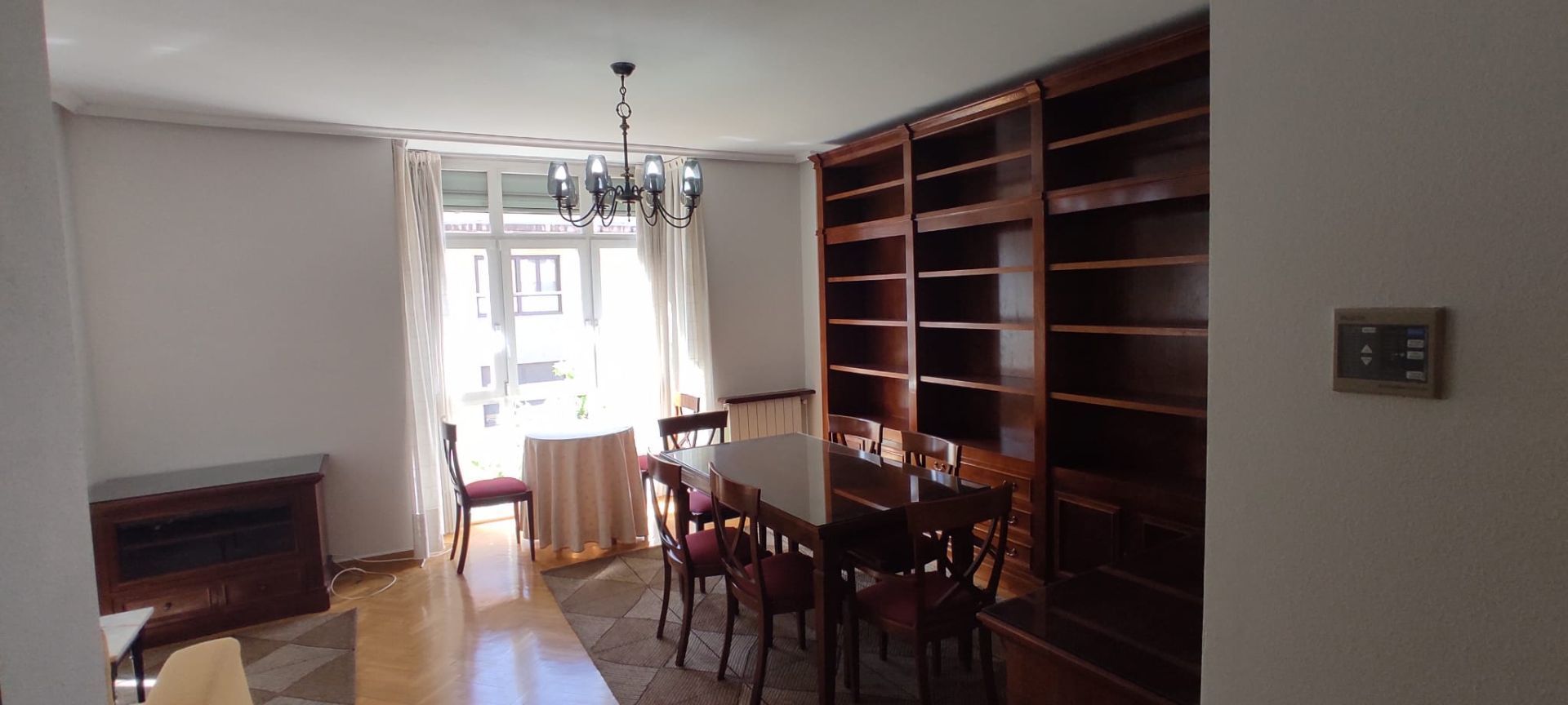 Dining room of Flat to rent in  Madrid Capital  with Air Conditioner, Heating and Furnished