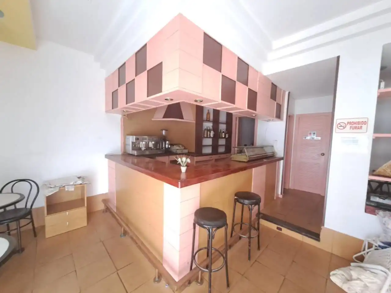 Local comercial en venta en Calle Luis Alberdi, imagen 2