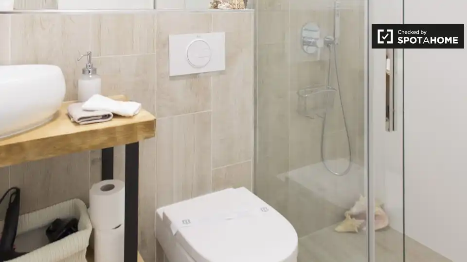 Bany de Apartament per a compartir en Madrid amb Aire condicionat, Calefacció i Terrassa