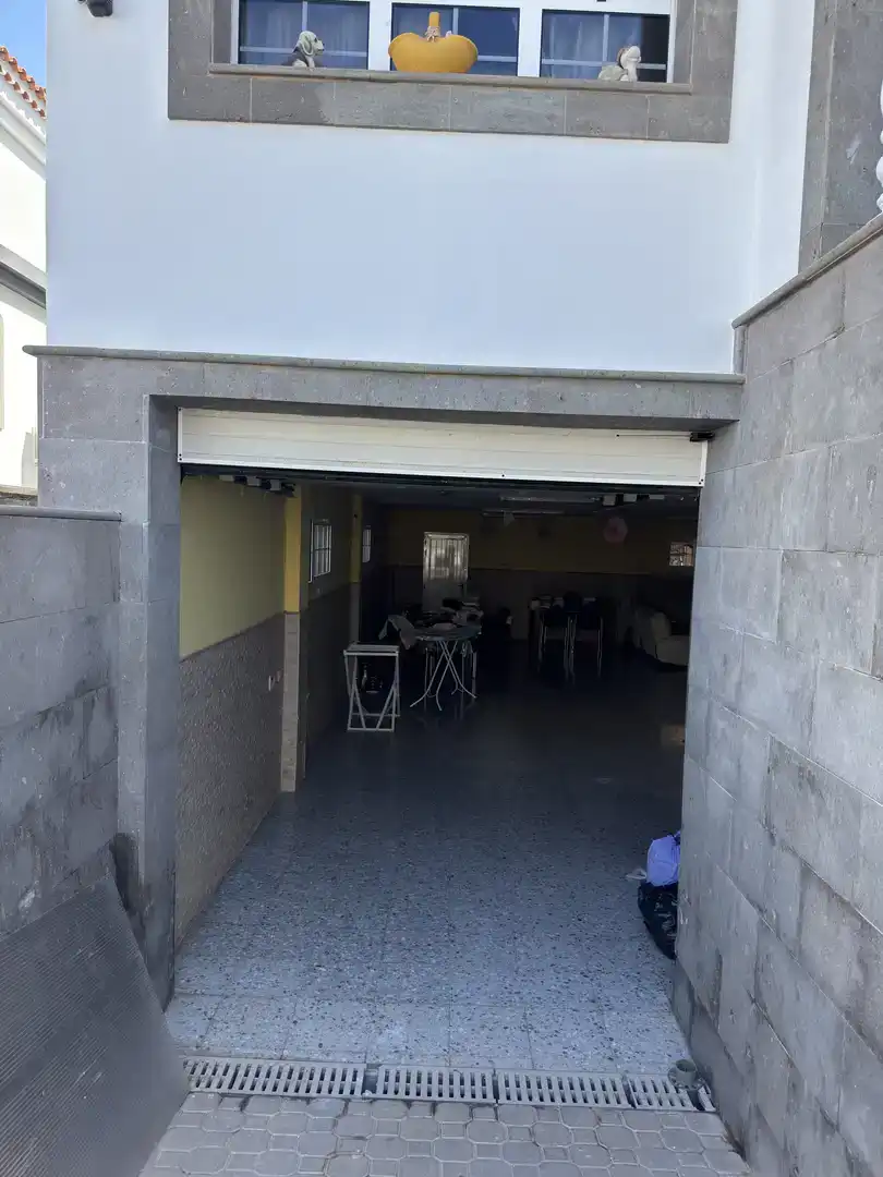 Aparcament de Casa o xalet en venda en San Bartolomé de Tirajana amb Aire condicionat