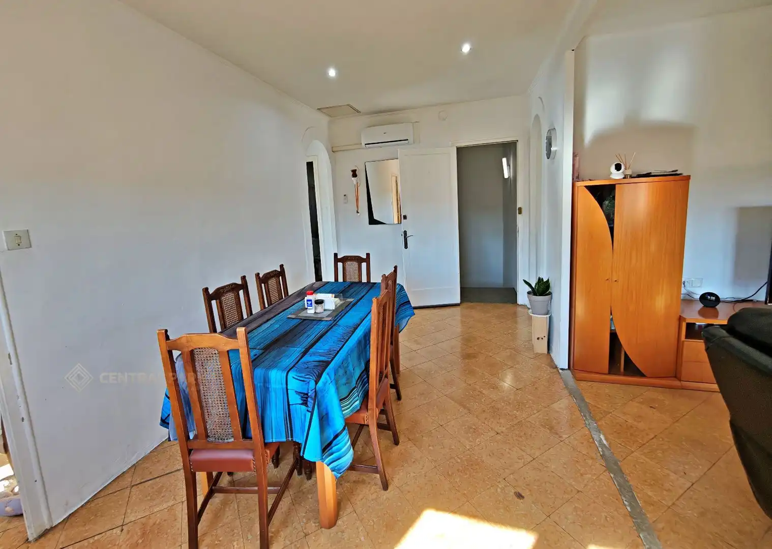 Menjador de Casa o xalet en venda en Pacs del Penedès amb Calefacció, Terrassa i Traster