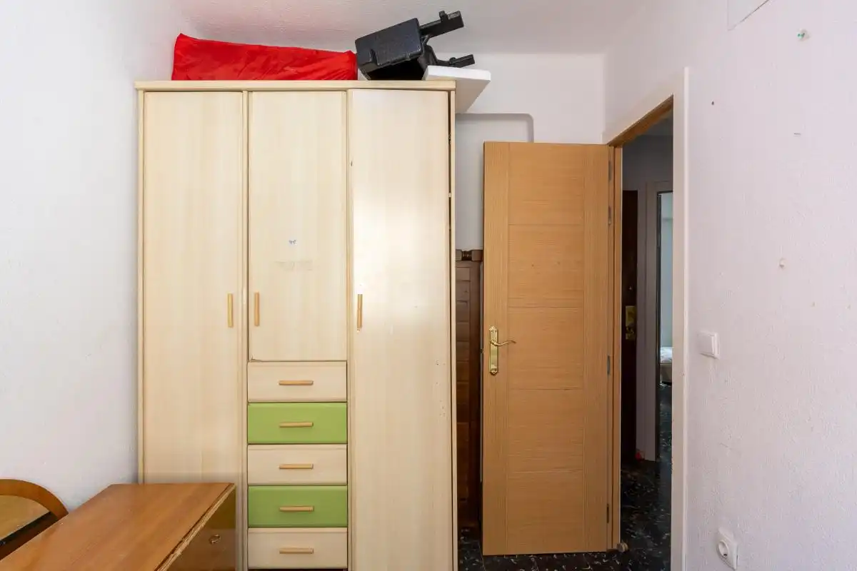 Habitación de Piso en venta en Valencia con Calefacción