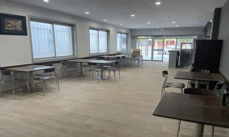 Local comercial en venda a Carrer Muga-B, imagen 6