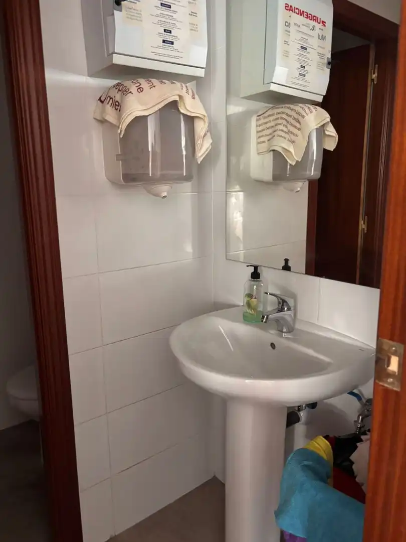 Baño de Local en venta en Salamanca
