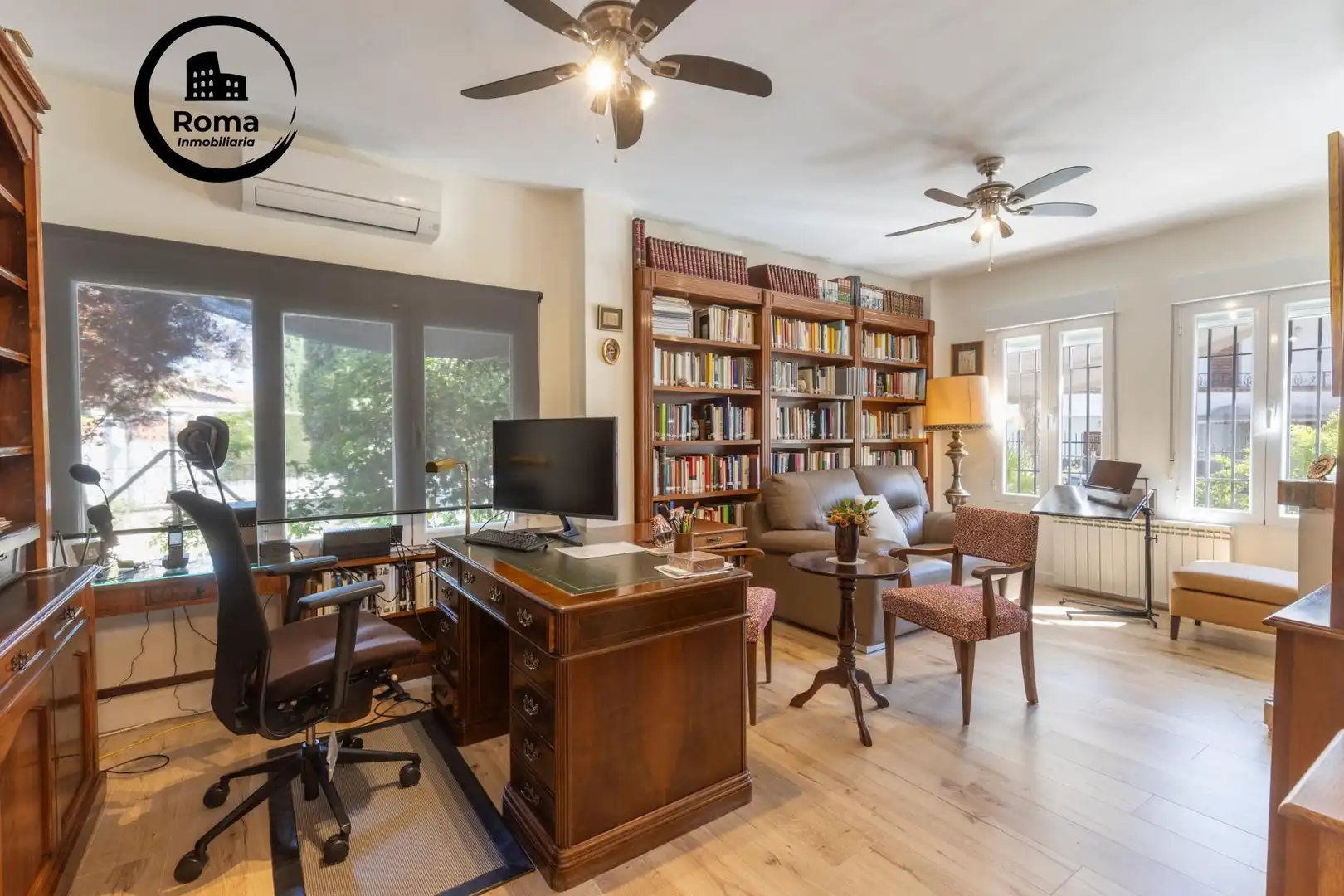 Sala de estar de Casa o chalet en venta en Albolote con Aire acondicionado, Calefacción y Jardín privado
