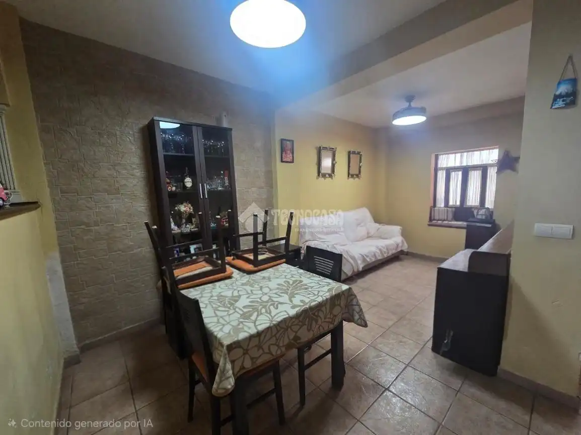 Casa adosada en venta en Morón de la Frontera