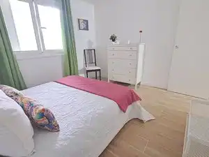 Dormitori de Apartament de lloguer en Las Palmas de Gran Canaria amb Parquet, Moblat i Rentadora