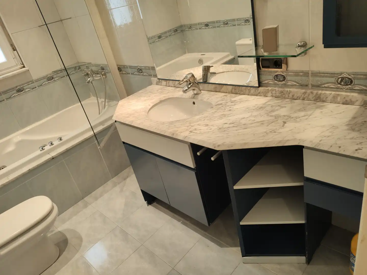 Badezimmer von Wohnung zum Verkauf in Santa Marta de Tormes mit Heizung, Parkett und Möbliert