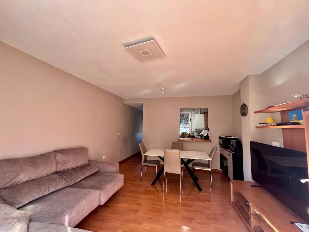 Sala de estar de Piso en venta en Armilla con Balcón