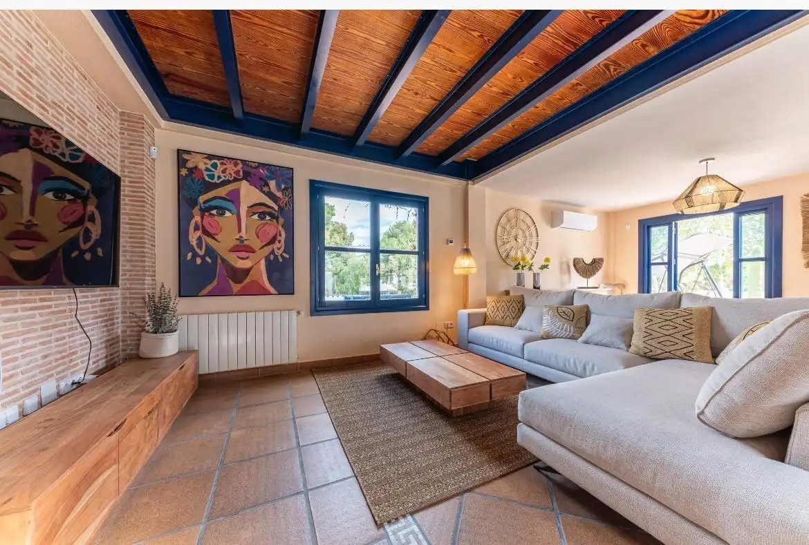 Sala d'estar de Casa o xalet en venda en Alicante / Alacant amb Jardí privat, Terrassa i Traster