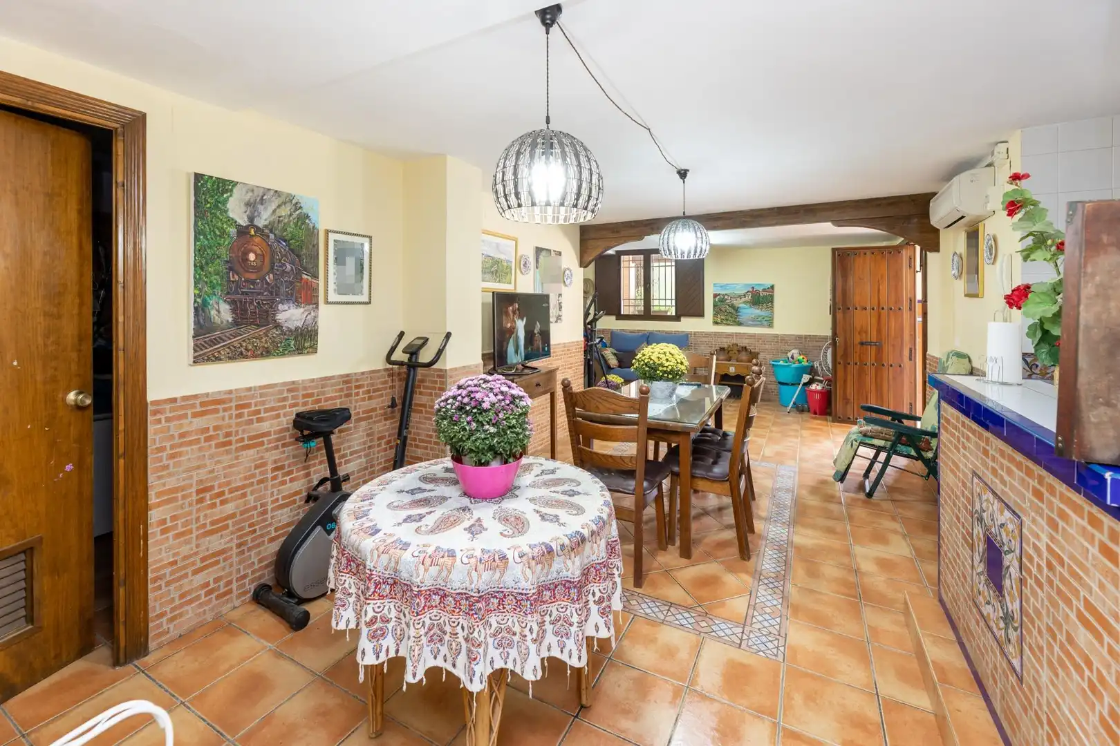 Menjador de Casa adosada en venda en Peligros amb Aire condicionat, Jardí privat i Terrassa