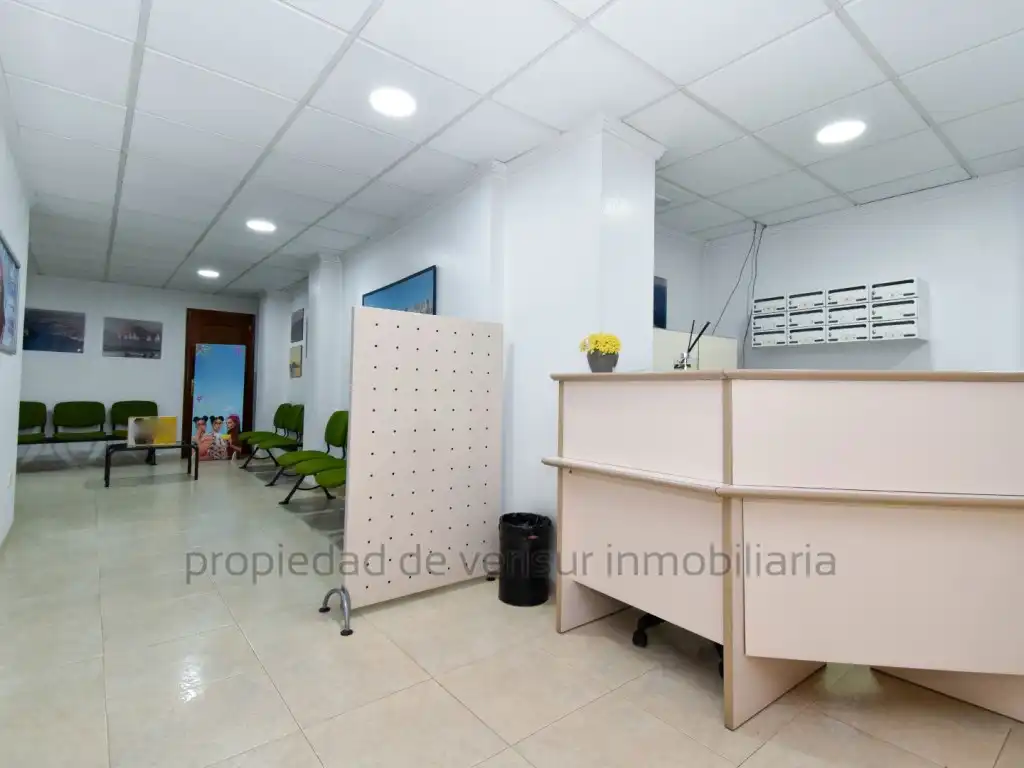 Office for rent in Casco Antiguo