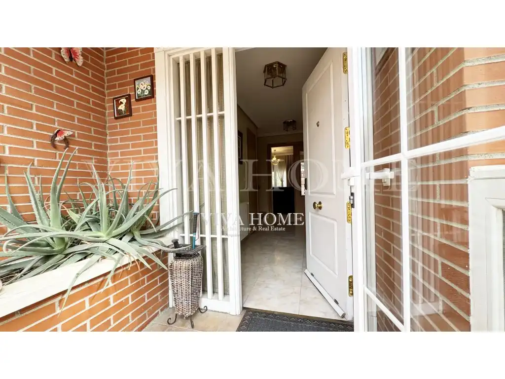 Exterior view of Houses for sale in Rivas-Vaciamadrid