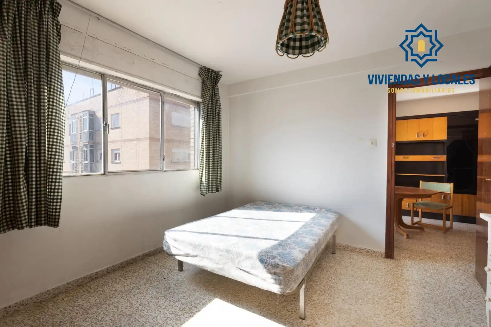 Habitación de Piso en venta en Granada con Terraza