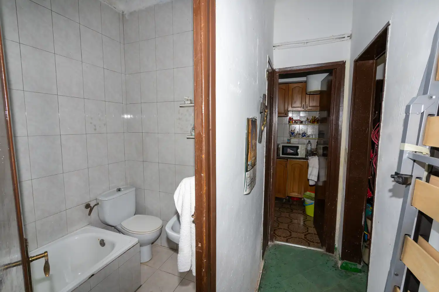 Bany de Casa o xalet en venda en L'Aldea amb Jardí privat, Terrassa i Traster