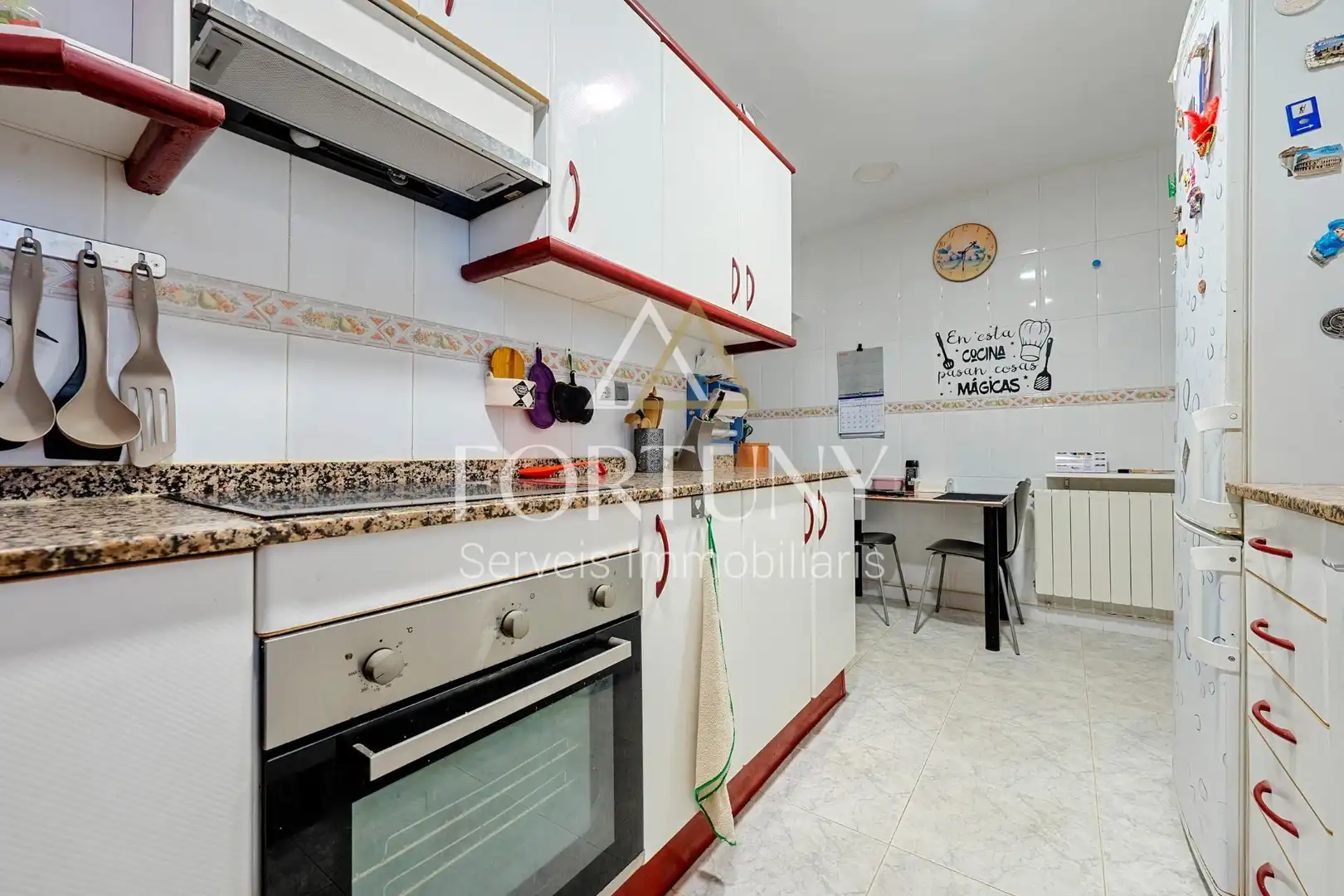 Cocina de Casa o chalet en venta en Pira con Aire acondicionado, Calefacción y Jardín privado