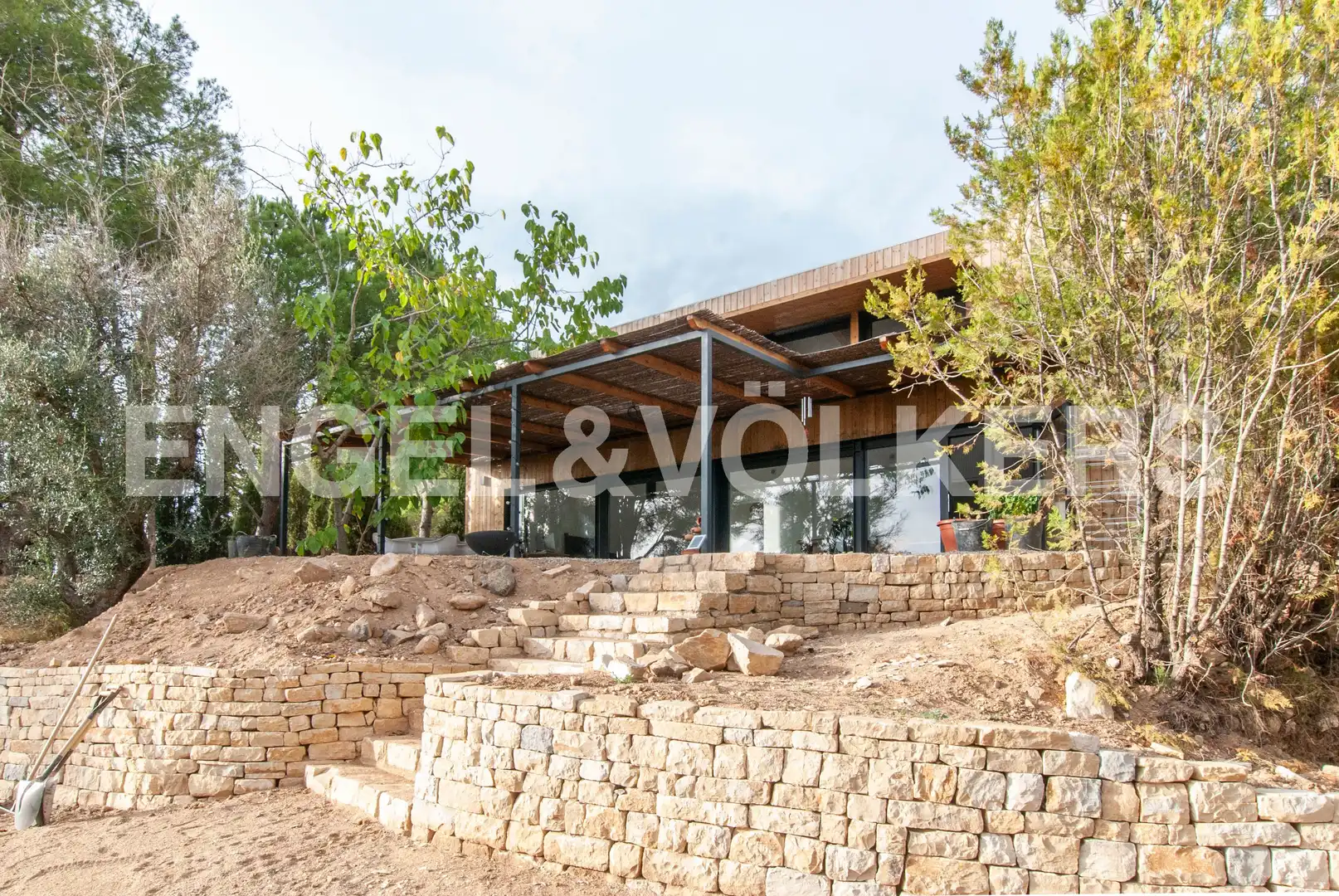 Vista exterior de Casa o xalet en venda en Alforja amb Aire condicionat, Calefacció i Jardí privat