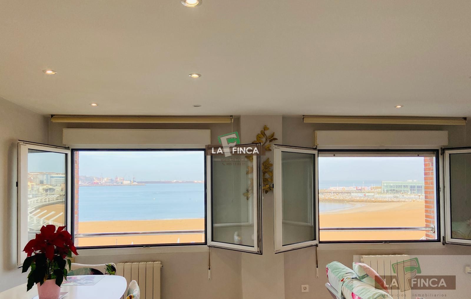 Bedroom of Flat for sale in Gijón   with Heating, Storage room and Furnished