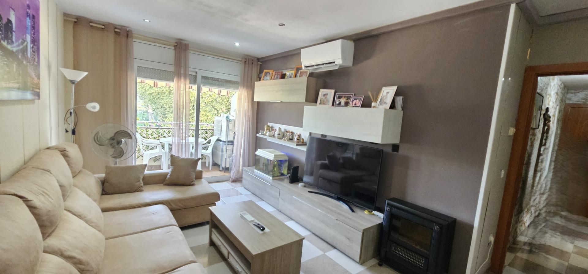 Living room of Flat for sale in Tordera  with Air Conditioner, Terrace and Balcony