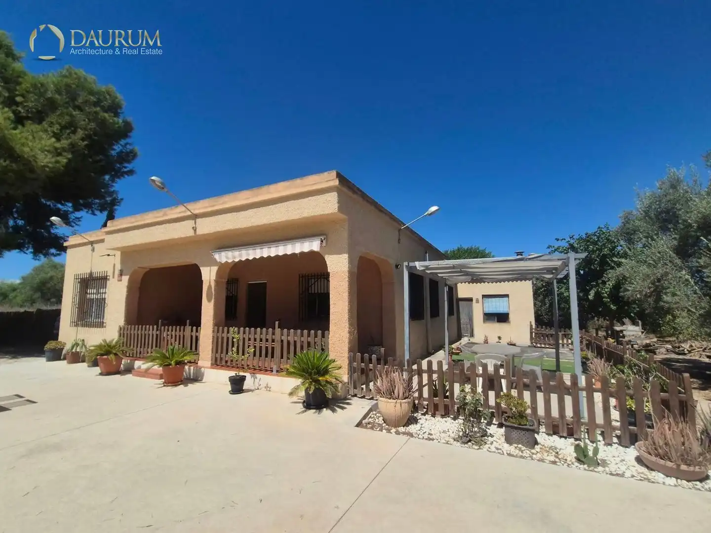 Vista exterior de Casa o chalet en venta en Elche / Elx con Aire acondicionado, Terraza y Piscina