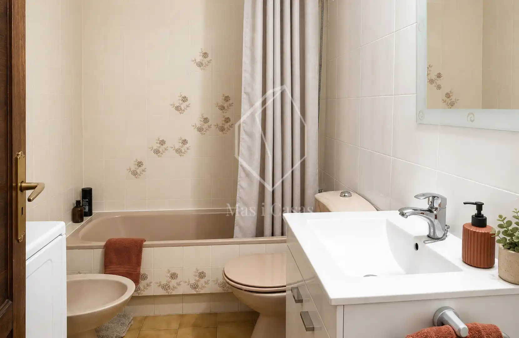 Badezimmer von Maisonette zum Verkauf in L'Escala mit Terrasse, Möbliert und Gemeinschaftspool