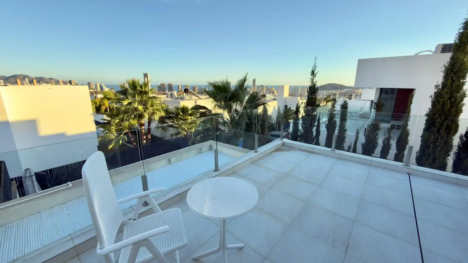 Terraza de Casa o chalet de alquiler en Finestrat con Aire acondicionado, Calefacción y Jardín privado