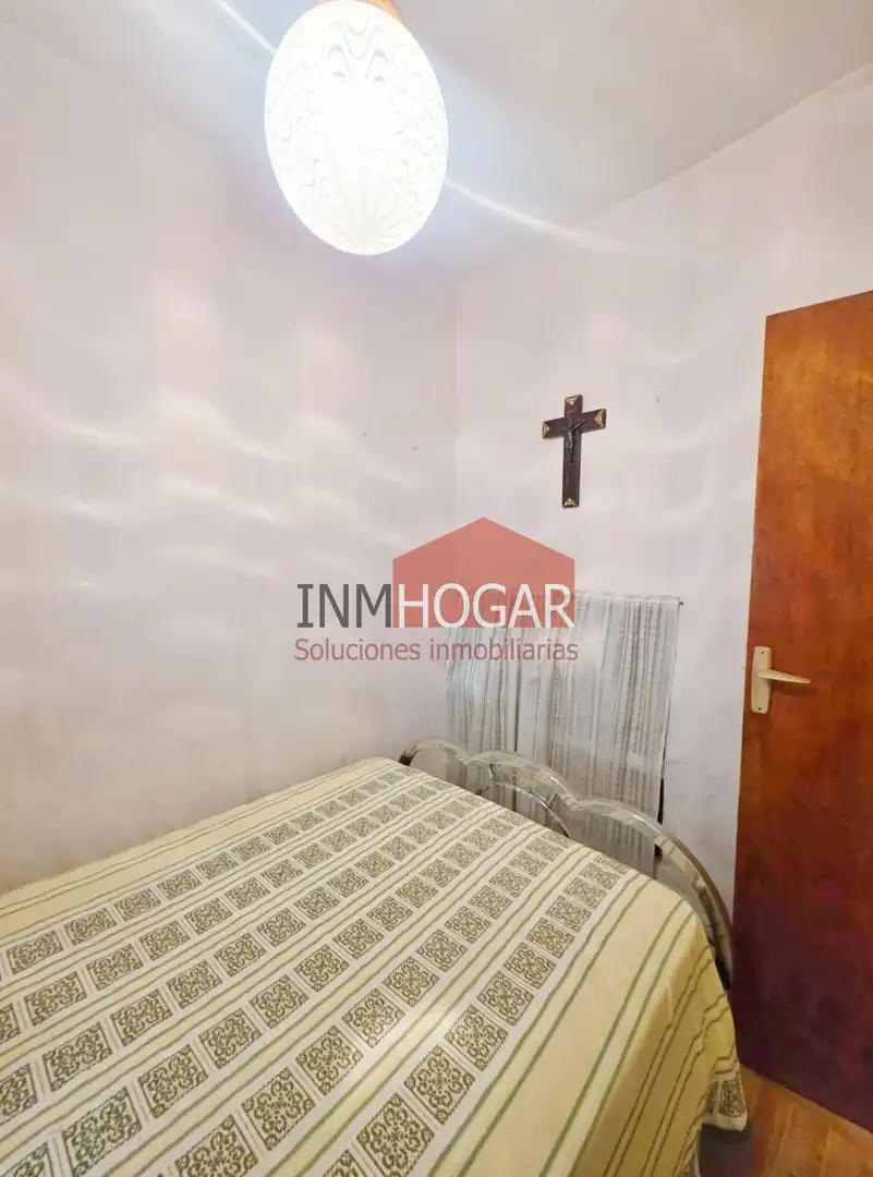 Dormitori de Casa o xalet en venda en El Barraco  amb Traster i Moblat