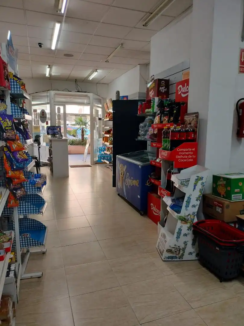 Local comercial en alquiler en Quart de Poblet, imagen 2