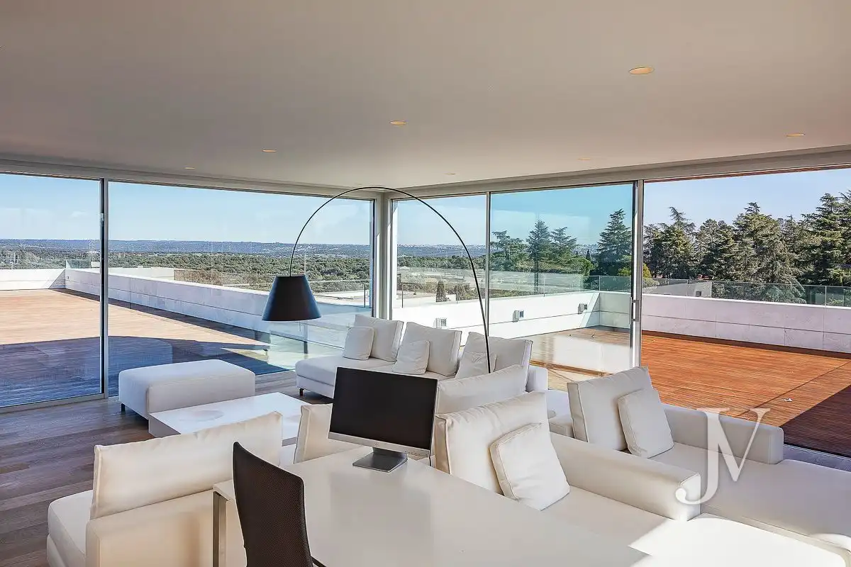 Living room of Houses for sale in Madrid  with Air Conditioner, Heating and Private garden