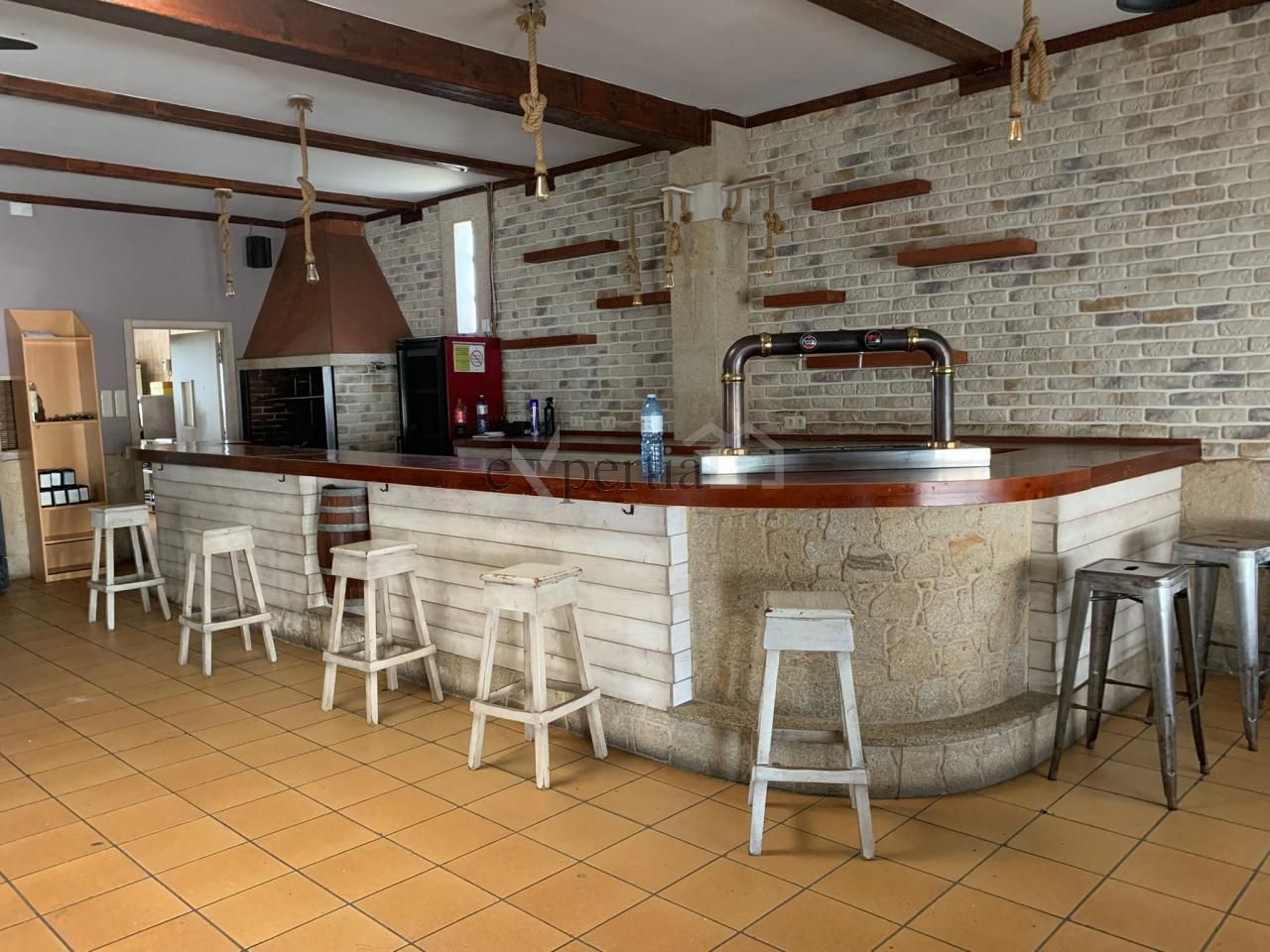 Local en venta en Boiro