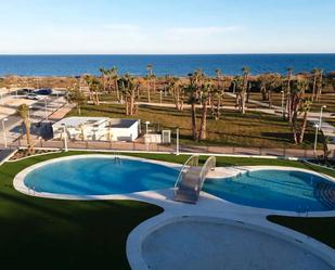 Piscina de Pis en venda en Oropesa del Mar / Orpesa amb Aire condicionat, Calefacció i Terrassa