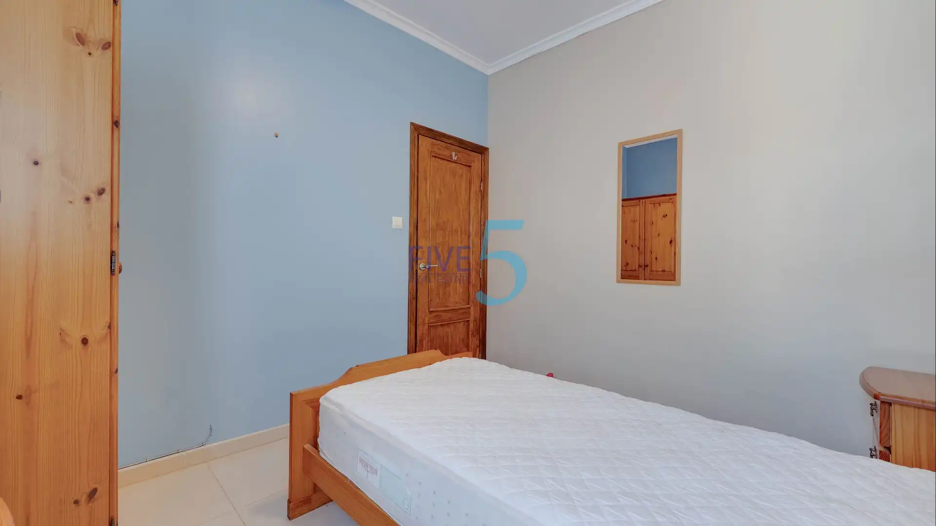 Dormitori de Casa o xalet en venda en Cartagena amb Calefacció, Terrassa i Moblat