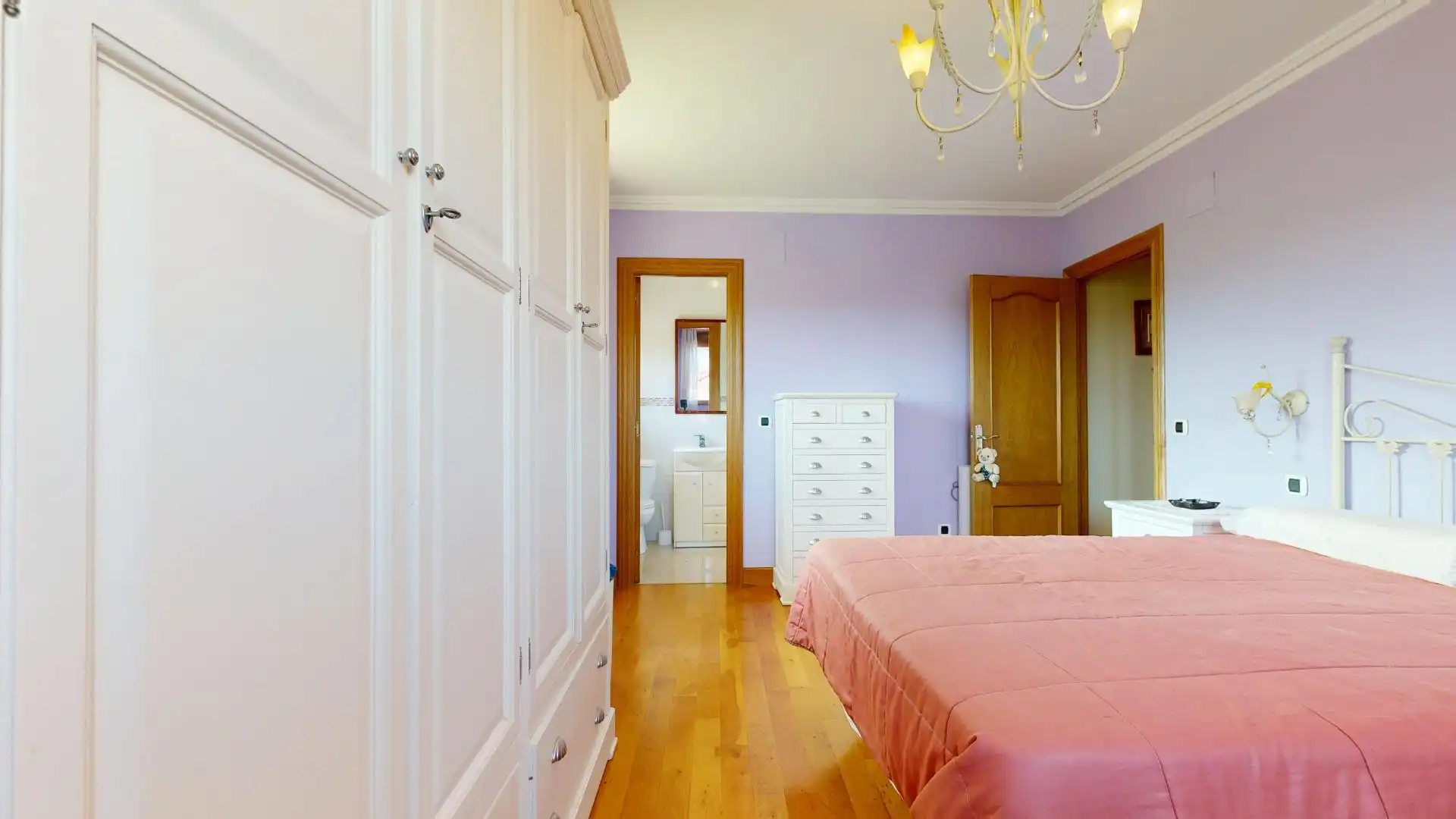 Schlafzimmer von Haus oder Chalet zum Verkauf in Valle de Mena mit Heizung, Privatgarten und Terrasse