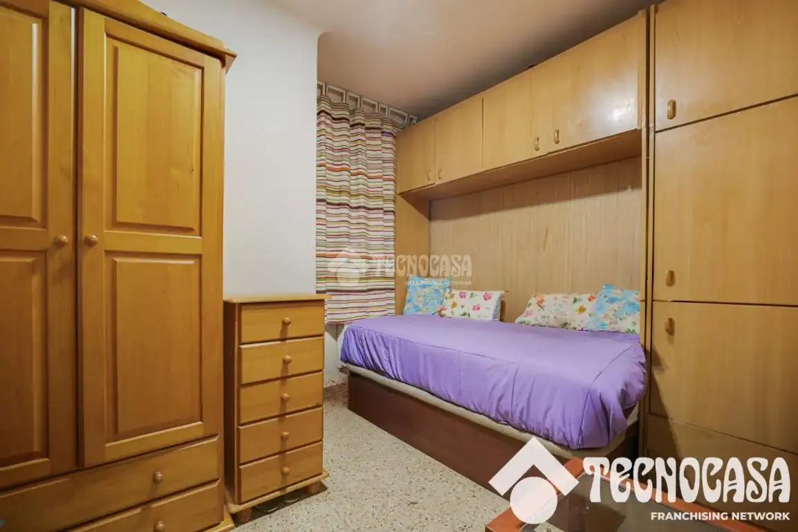 Dormitori de Pis en venda en Santa Coloma de Gramenet amb Aire condicionat, Calefacció i Balcó