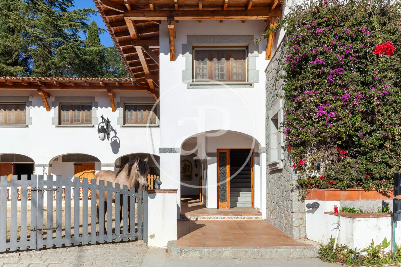 Vista exterior de Casa o xalet en venda en Tordera amb Aire condicionat, Calefacció i Jardí privat